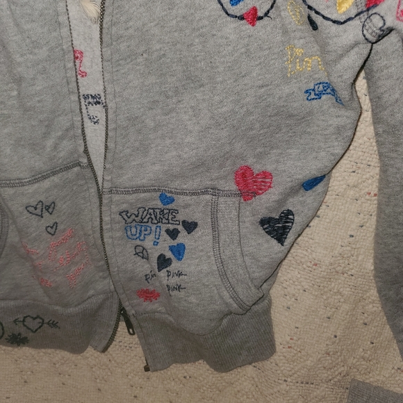 ☆ HTF vintage embroidered vs pink hoodie - Picture 3 of 15